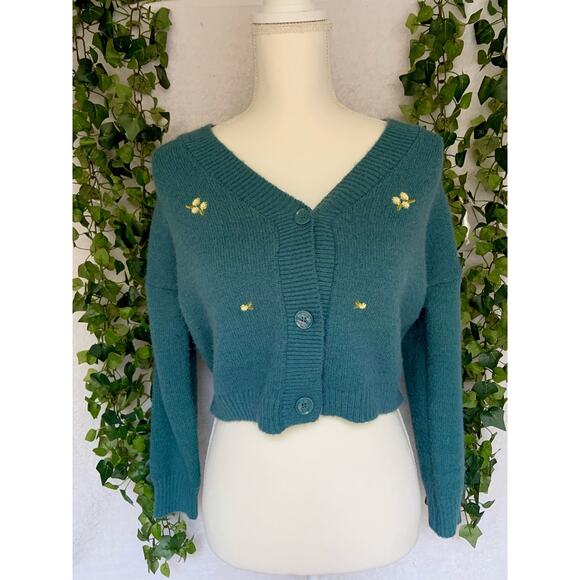 Fox Sweaters - Witty Fox Blue and yellow Floral Button Up Cropped Sweater Cardigan Women’s XS